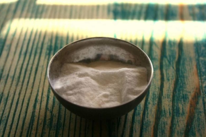How To Make Baking Soda Toothpaste