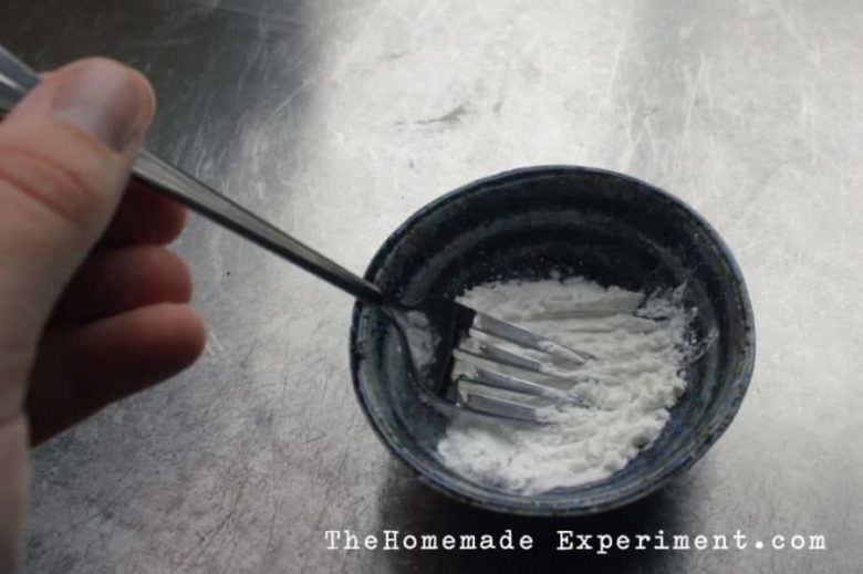 Deodorant Powder with Baking Soda & Cornstarch