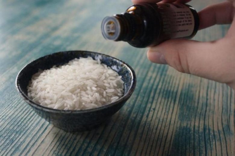 Easy Rice & Essential Oil Air Freshener Diffuser Recipe