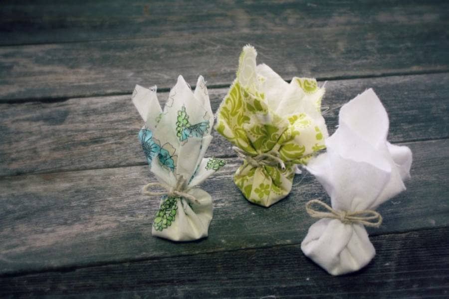 Homemade Shoe Deodorizer Sachets