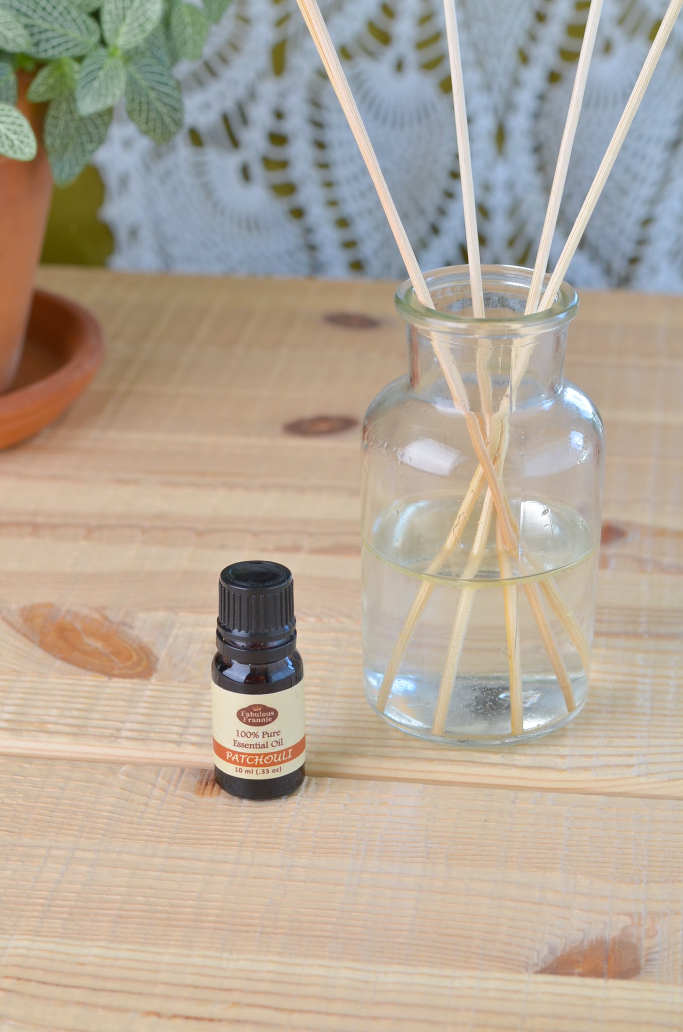 How to make a diy patchouli reed diffuser